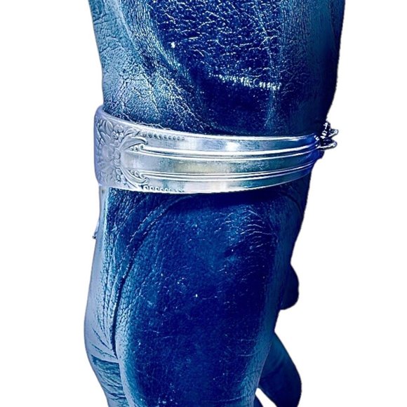 Vintage Artisan Silver Plated Silverware Spoon Bracelet With Western Boot Charm - Picture 10 of 17